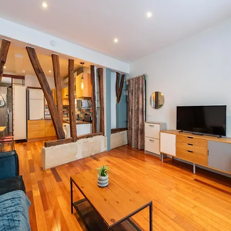 Designer And Stylish Flat In Vibrant Belleville Neighborhood Near The Metro * Parigi